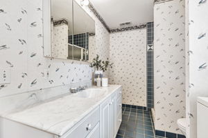 048_14555 Nelson Way