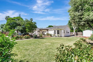 058_14555 Nelson Way