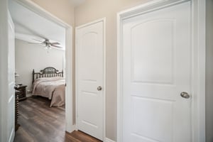 N Rose St-S3101-016.jpg