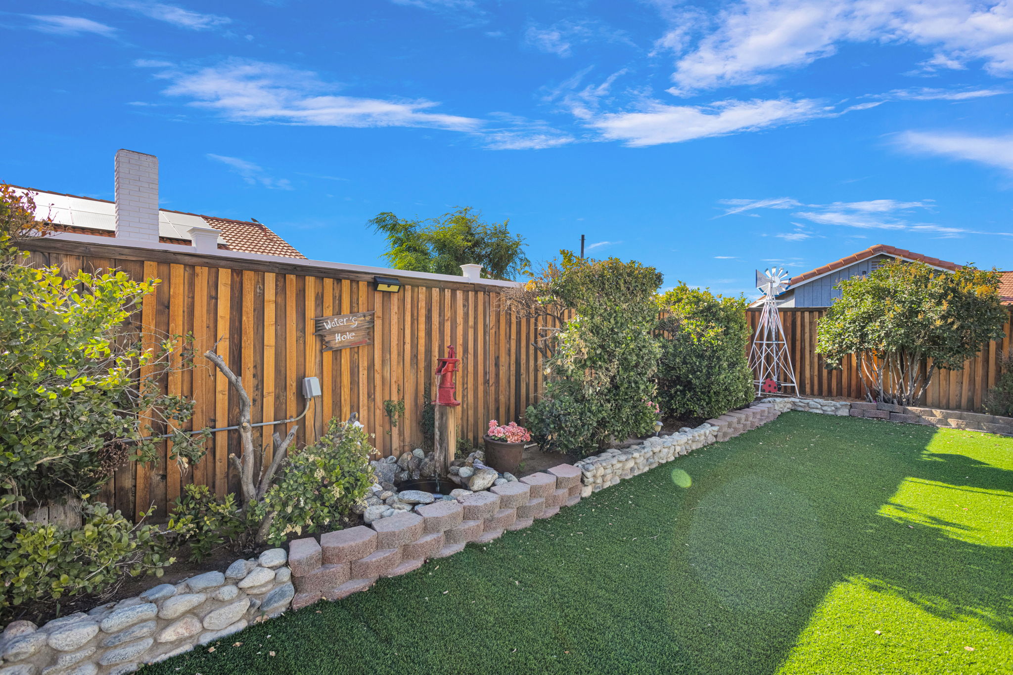 Photo 40