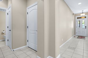  Photo 32