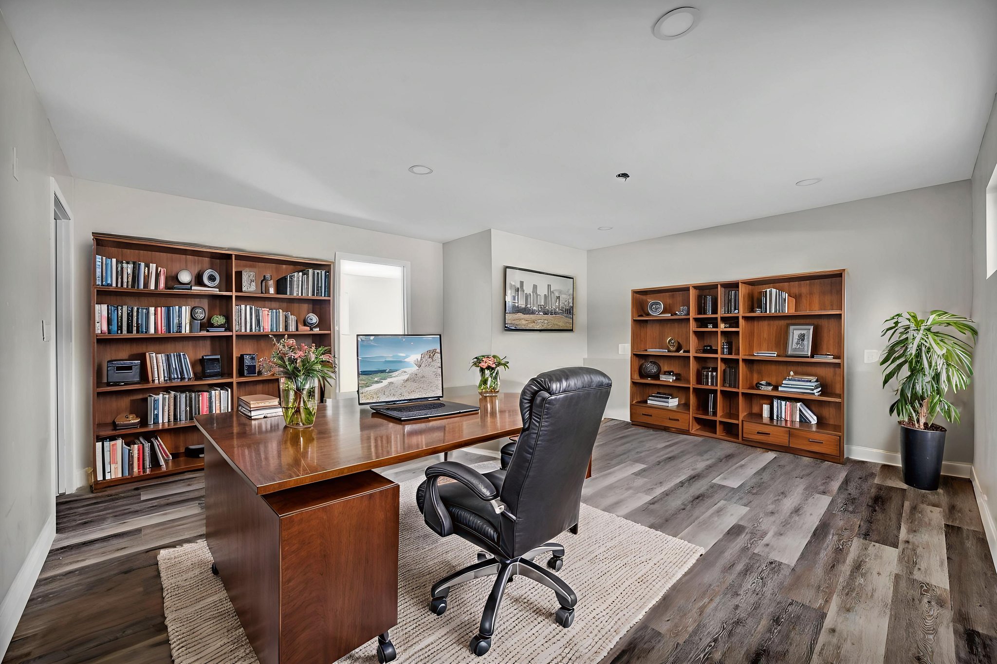 14595ChamyDr_31 virtually staged.jpeg