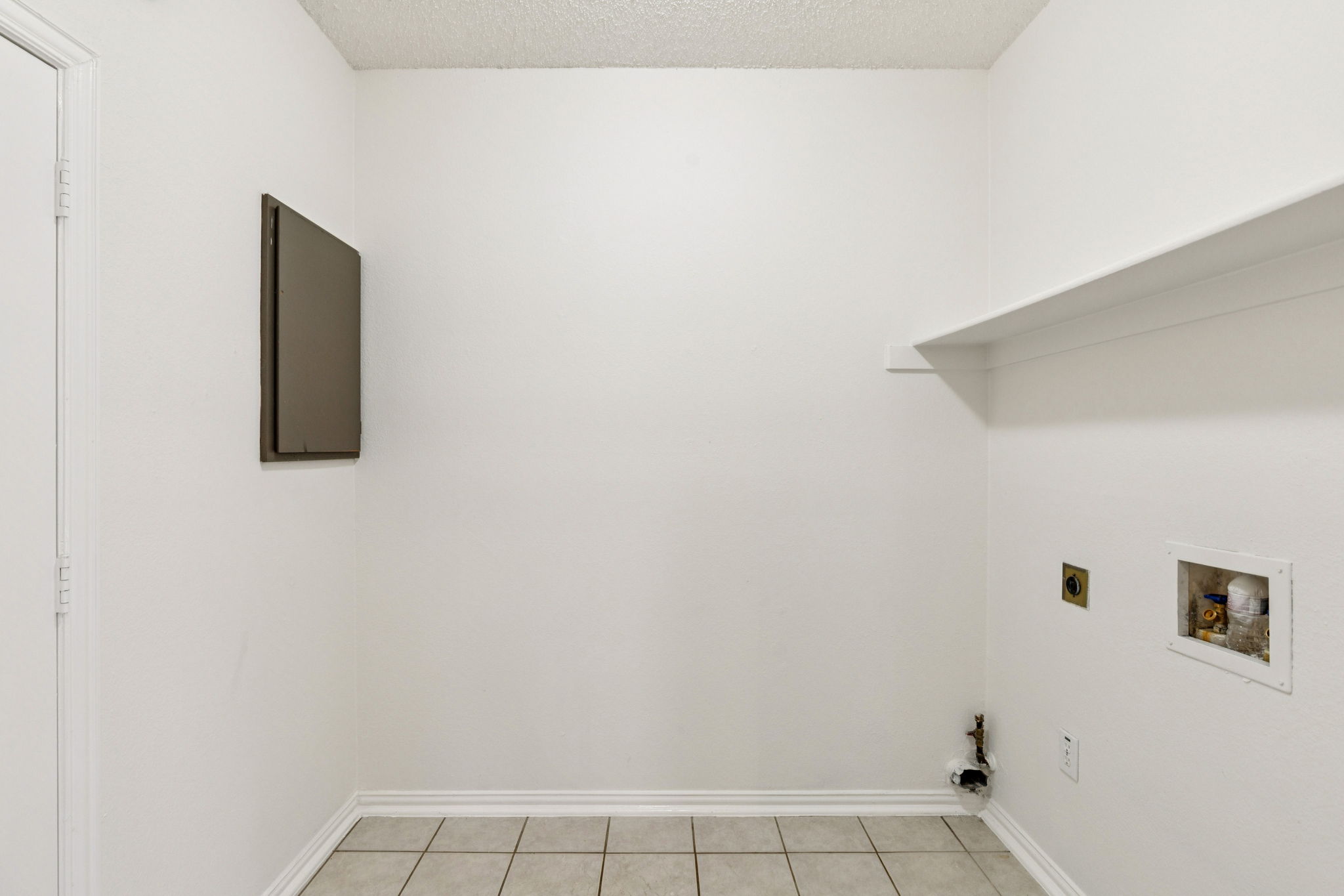 14596Whitman_012
