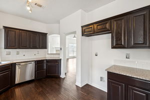 14596Whitman_008