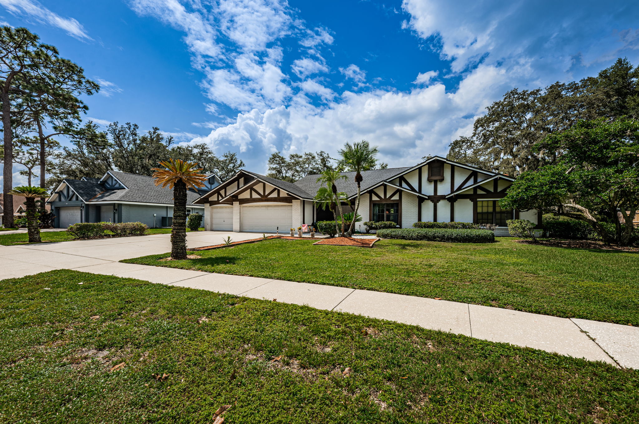 Front Exterior2-2