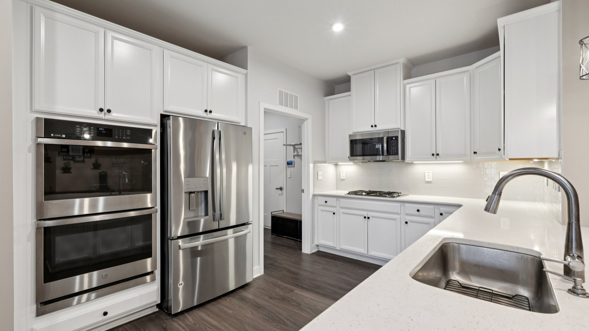 Beacon Dr unit c-S2312-012.jpg