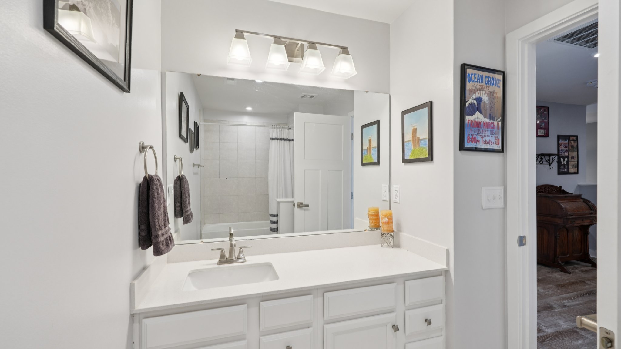 Beacon Dr unit c-S2312-039.jpg