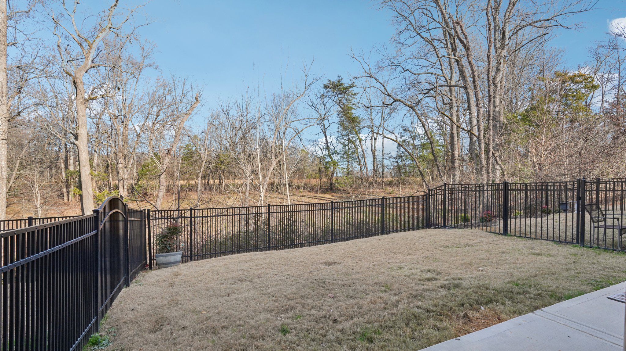 Beacon Dr unit c-S2312-057.jpg