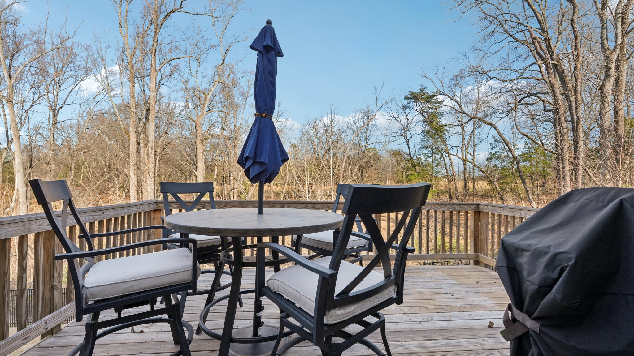 Beacon Dr unit c-S2312-058.jpg