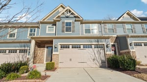 Beacon Dr unit c-S2312-001.jpg