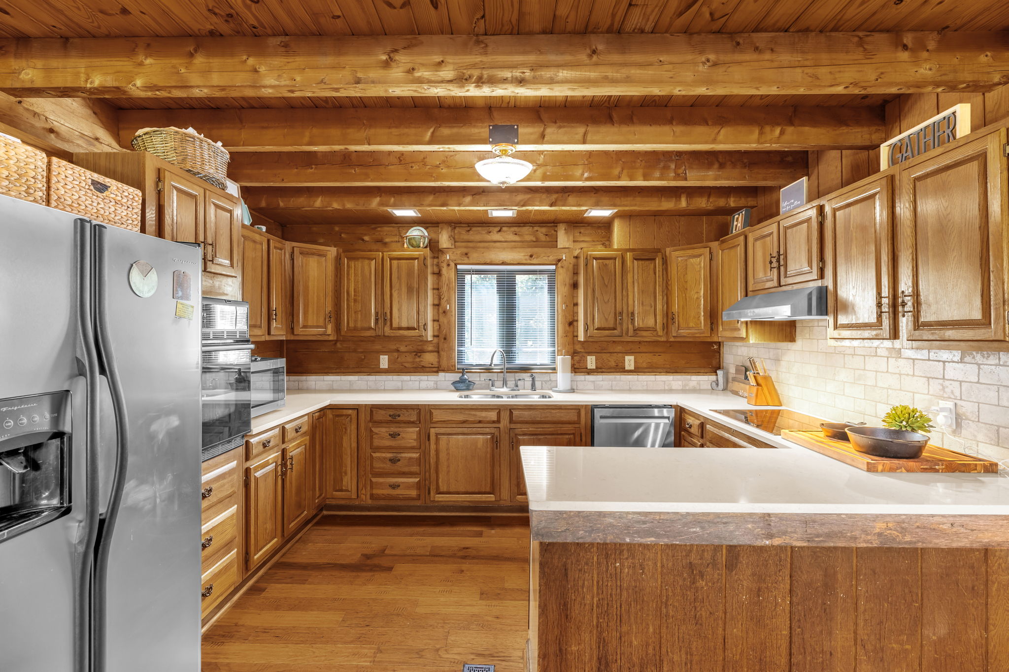 146 brookdale Dr-13