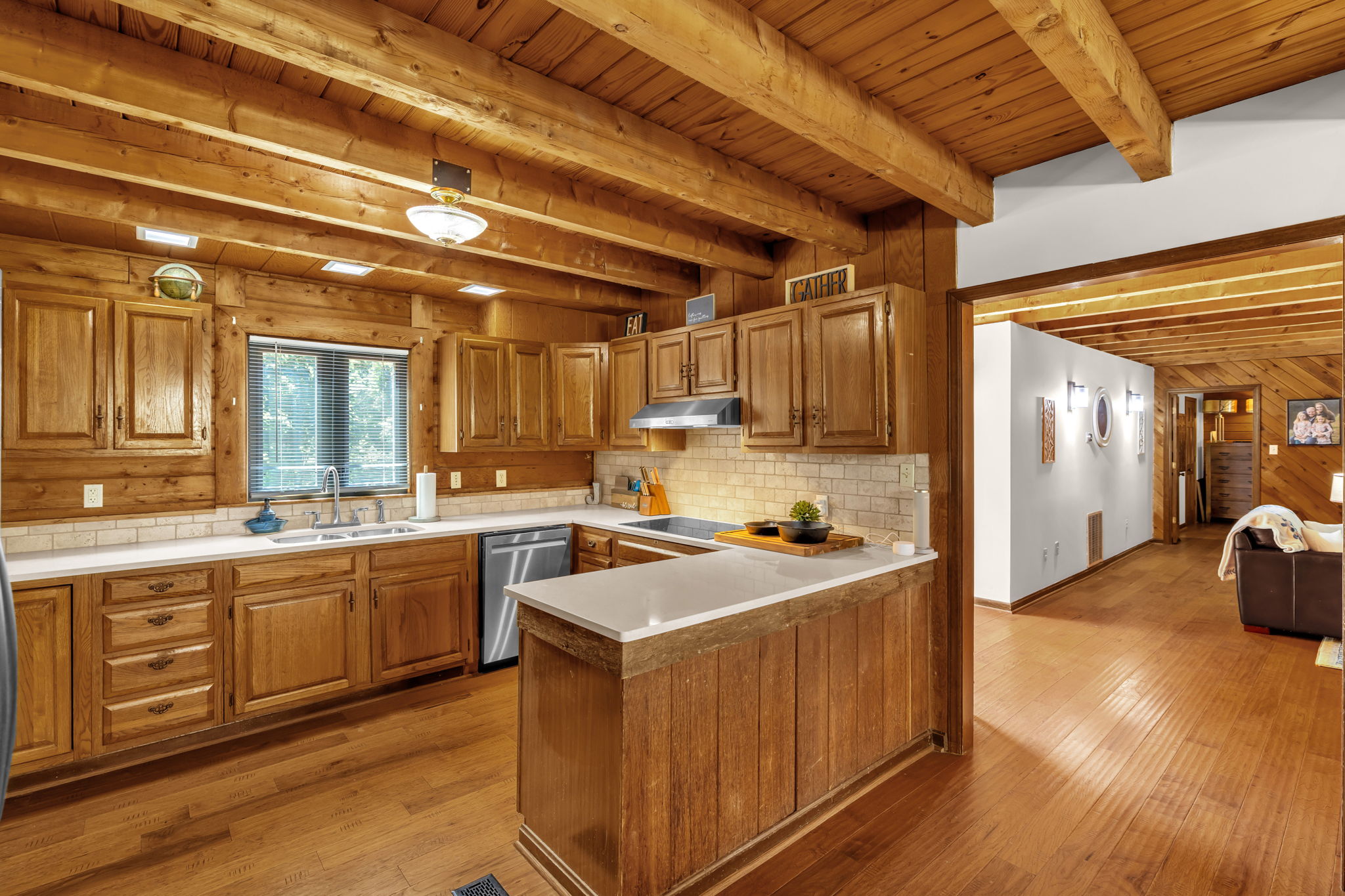 146 brookdale Dr-14