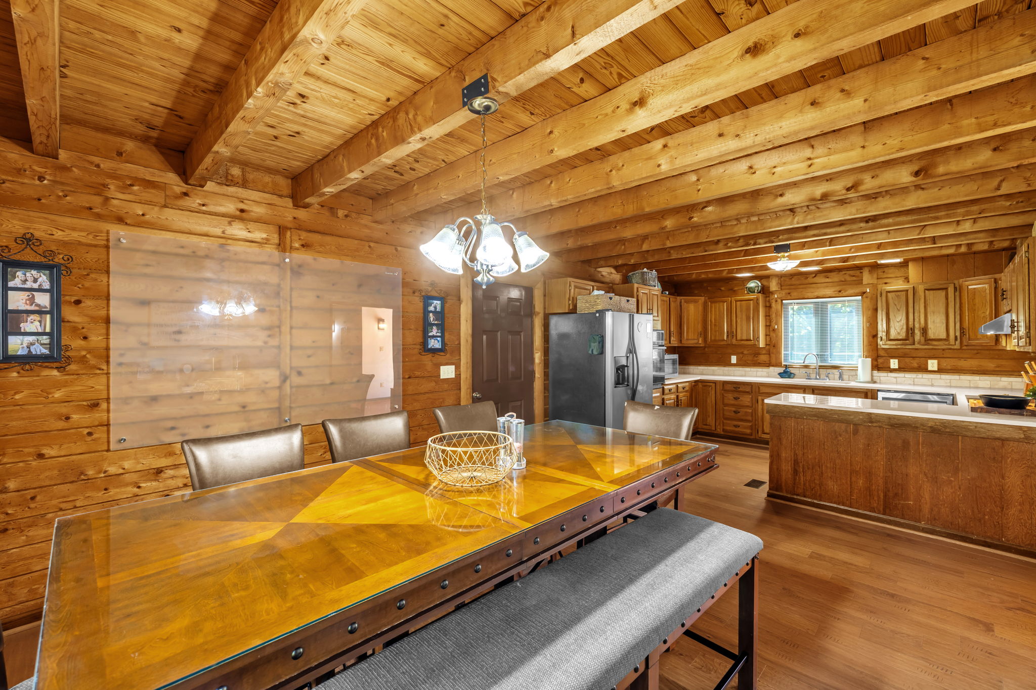 146 brookdale Dr-18