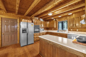 146 brookdale Dr-12