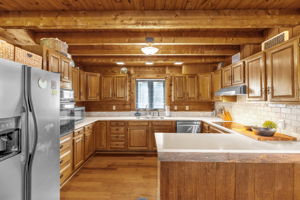 146 brookdale Dr-13