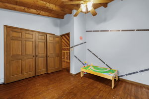 146 brookdale Dr-29