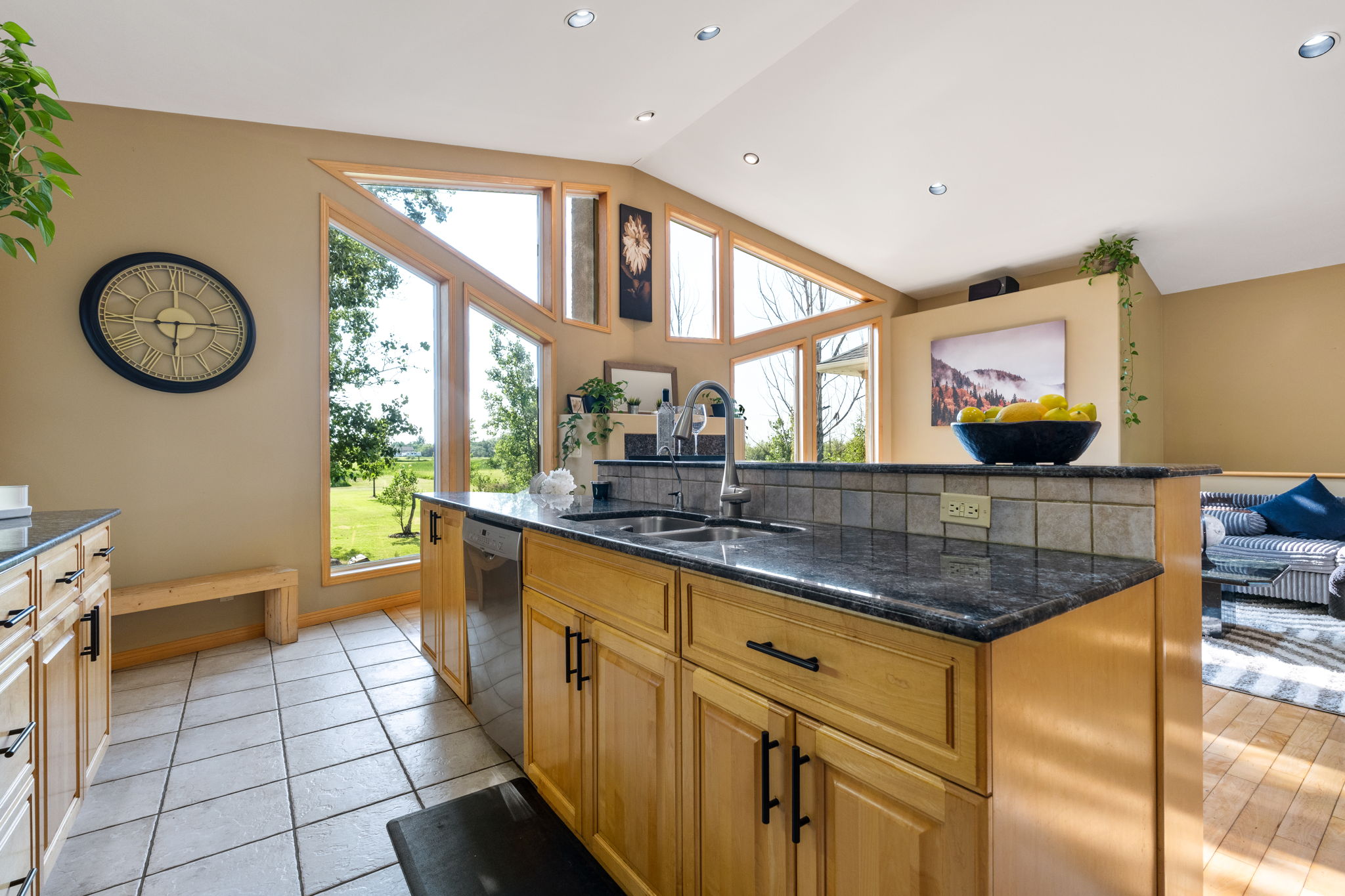 146 Burns Rd - Interior-11