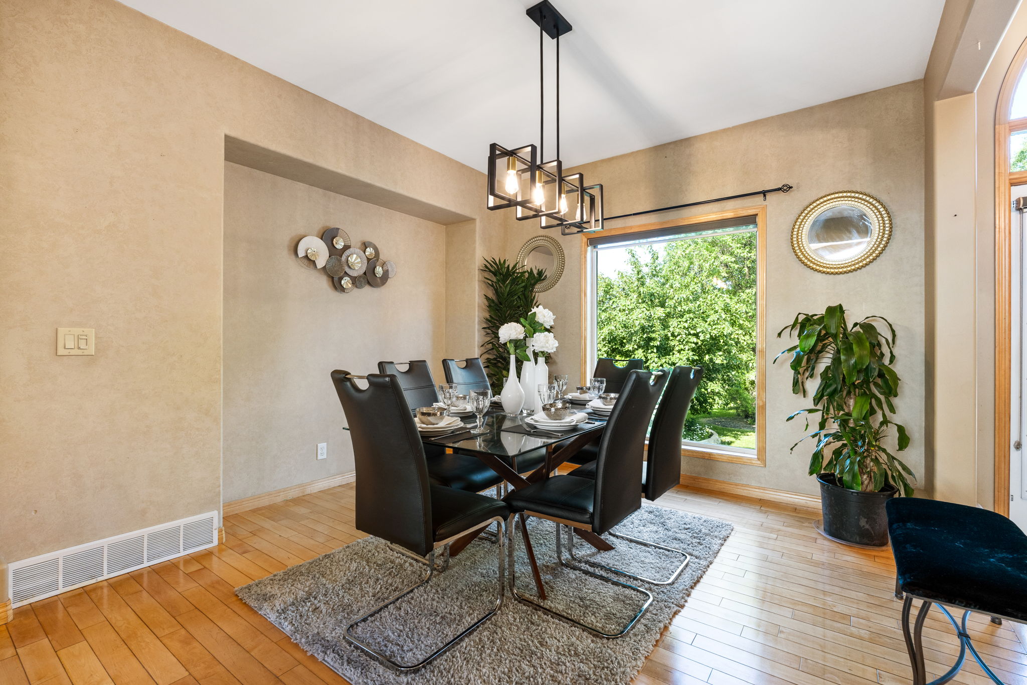 146 Burns Rd - Interior-12