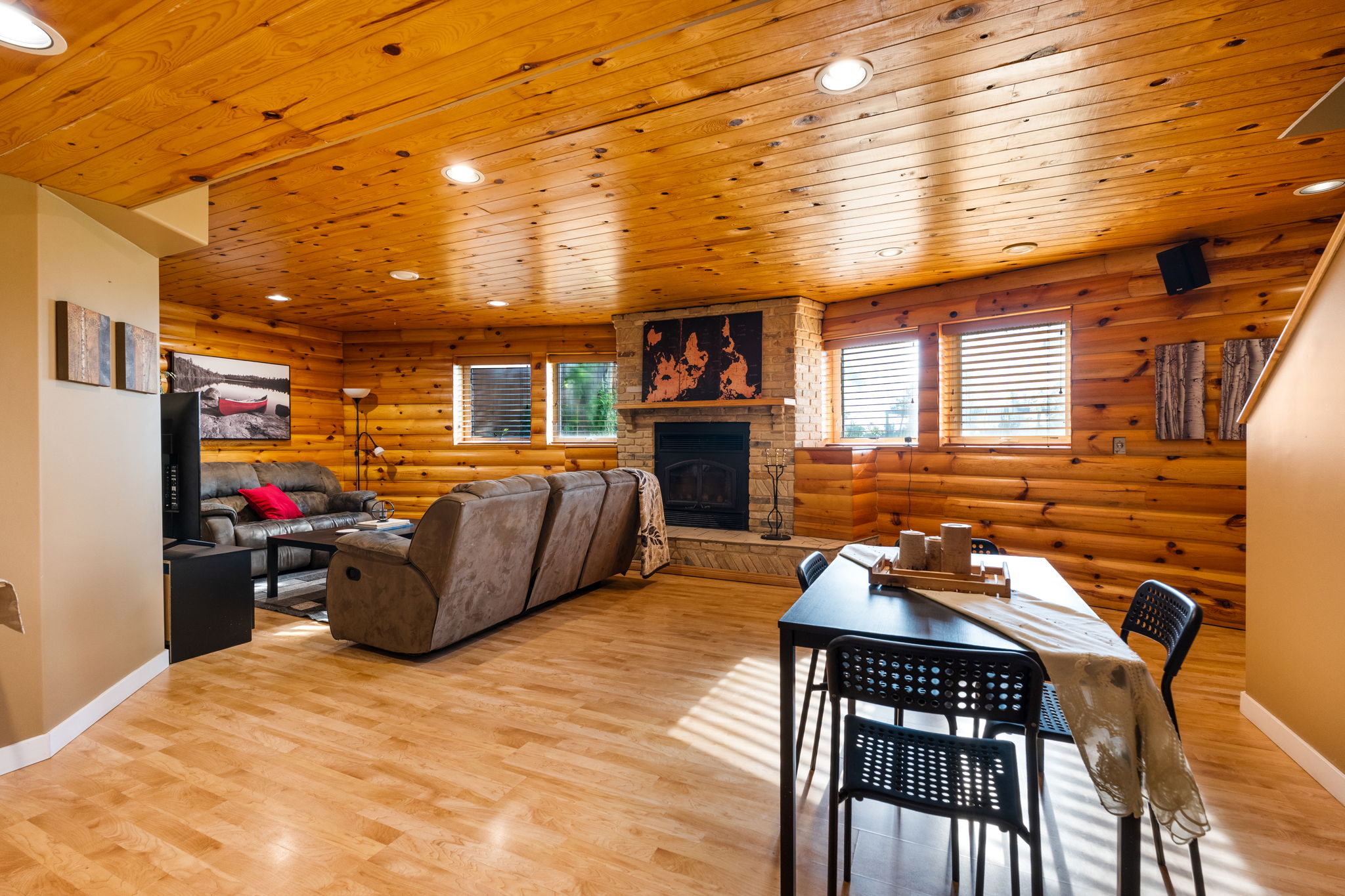 146 Burns Rd - Interior-28