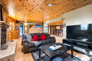 146 Burns Rd - Interior-27