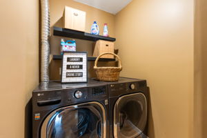 146 Burns Rd - Interior-32