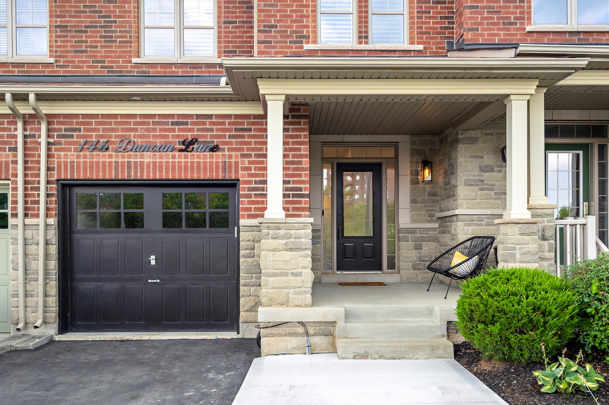 146 Duncan Ln, Milton, ON L9T 3X3, Canada Photo 2