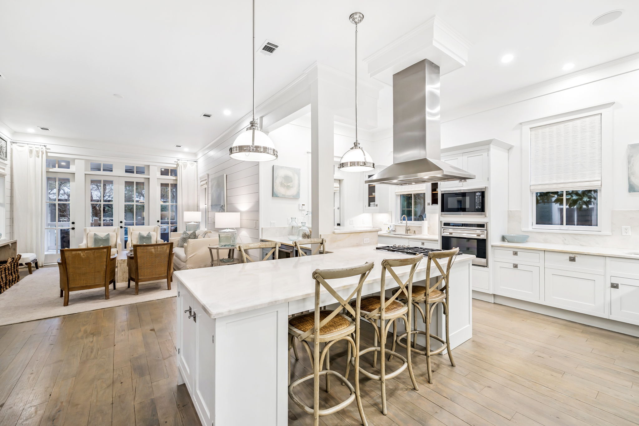 Array_146SilverLaurelWay-16