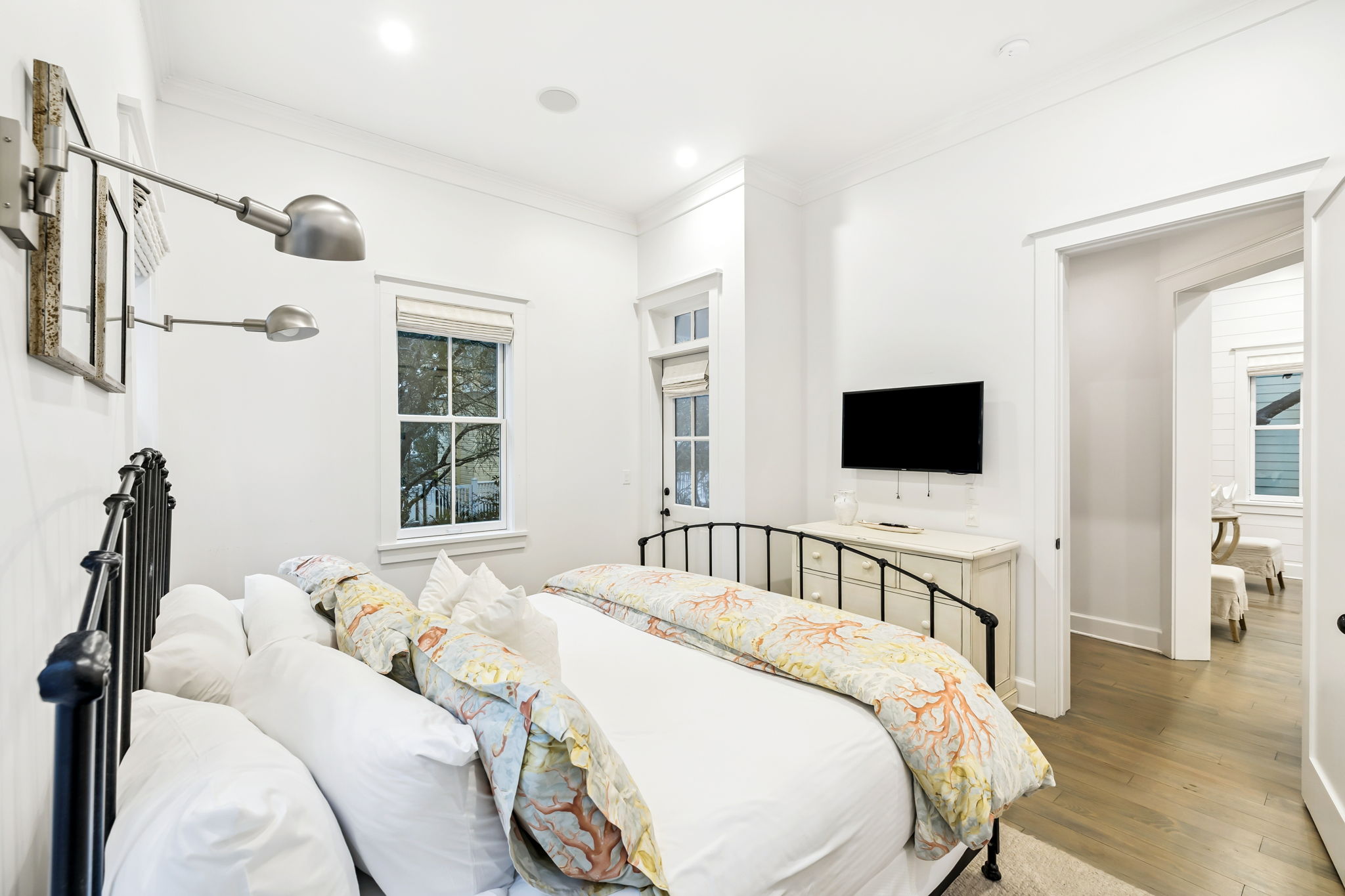 Array_146SilverLaurelWay-29