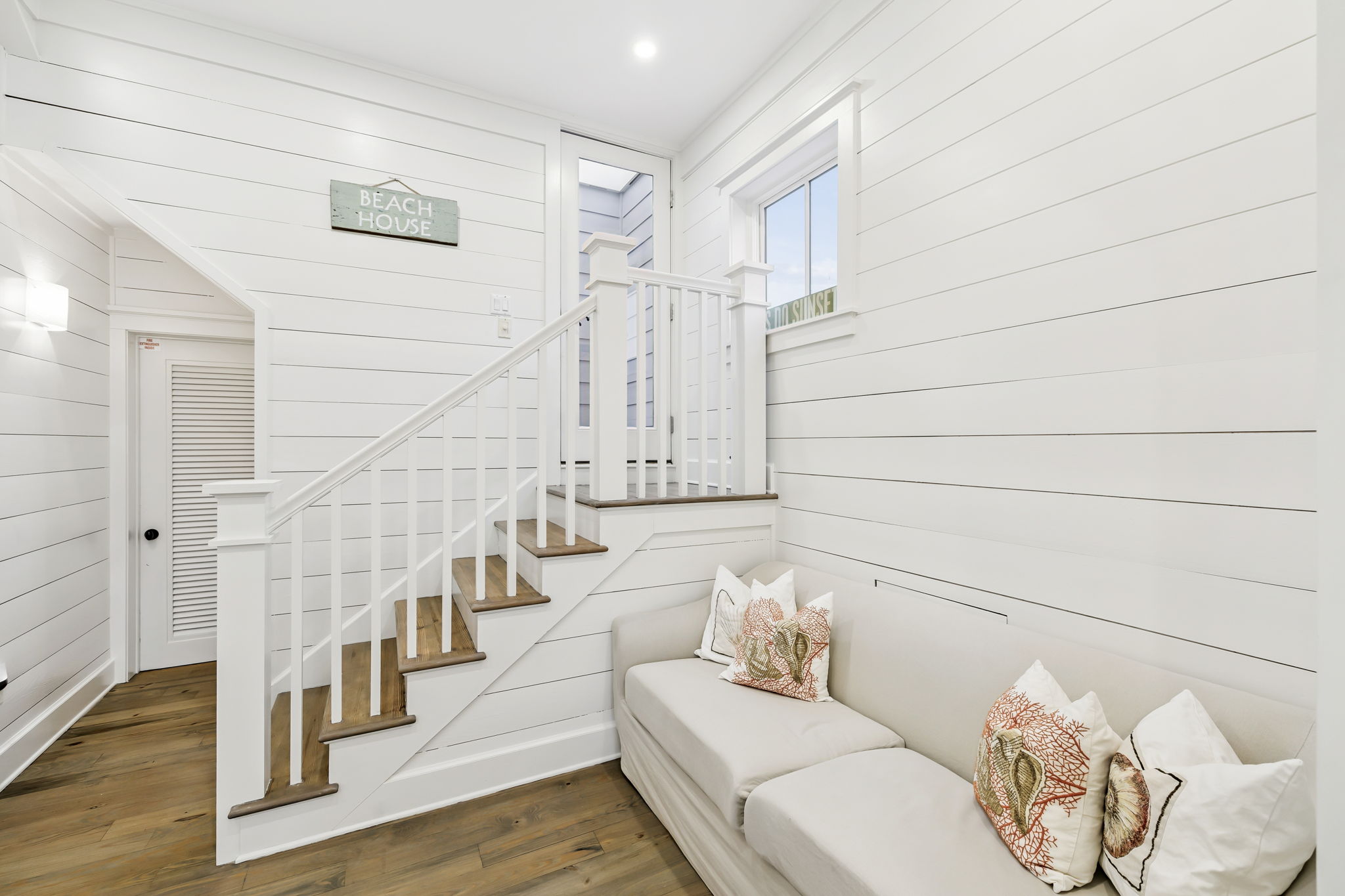 Array_146SilverLaurelWay-53