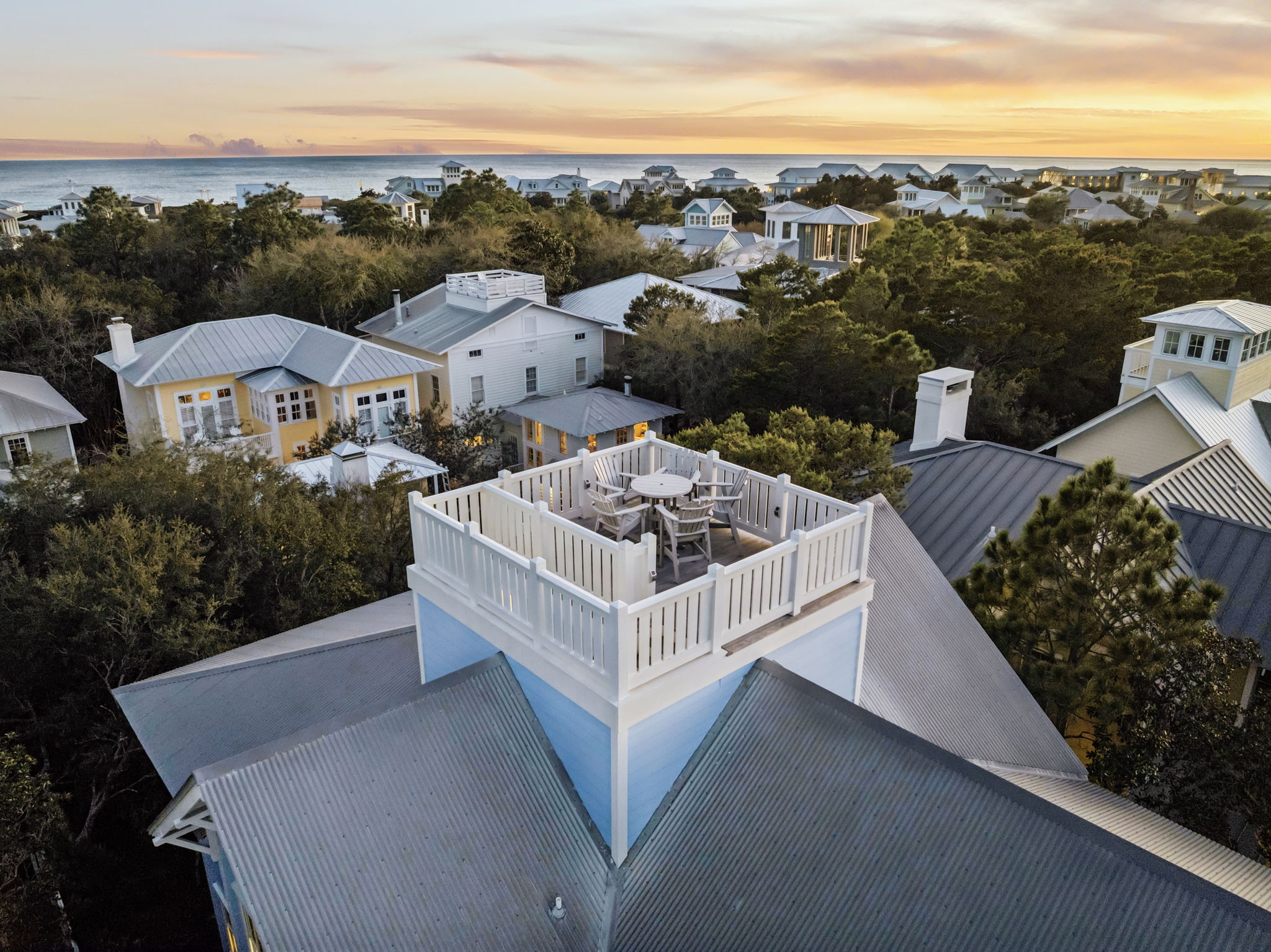 Array_146SilverLaurelWay-64