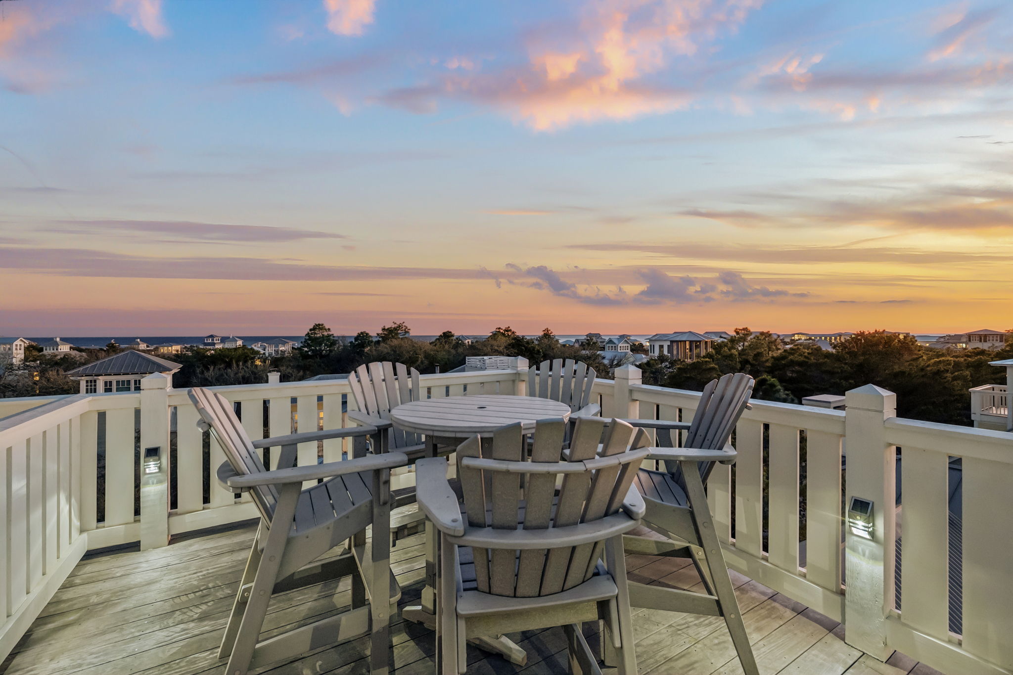 Array_146SilverLaurelWay-70