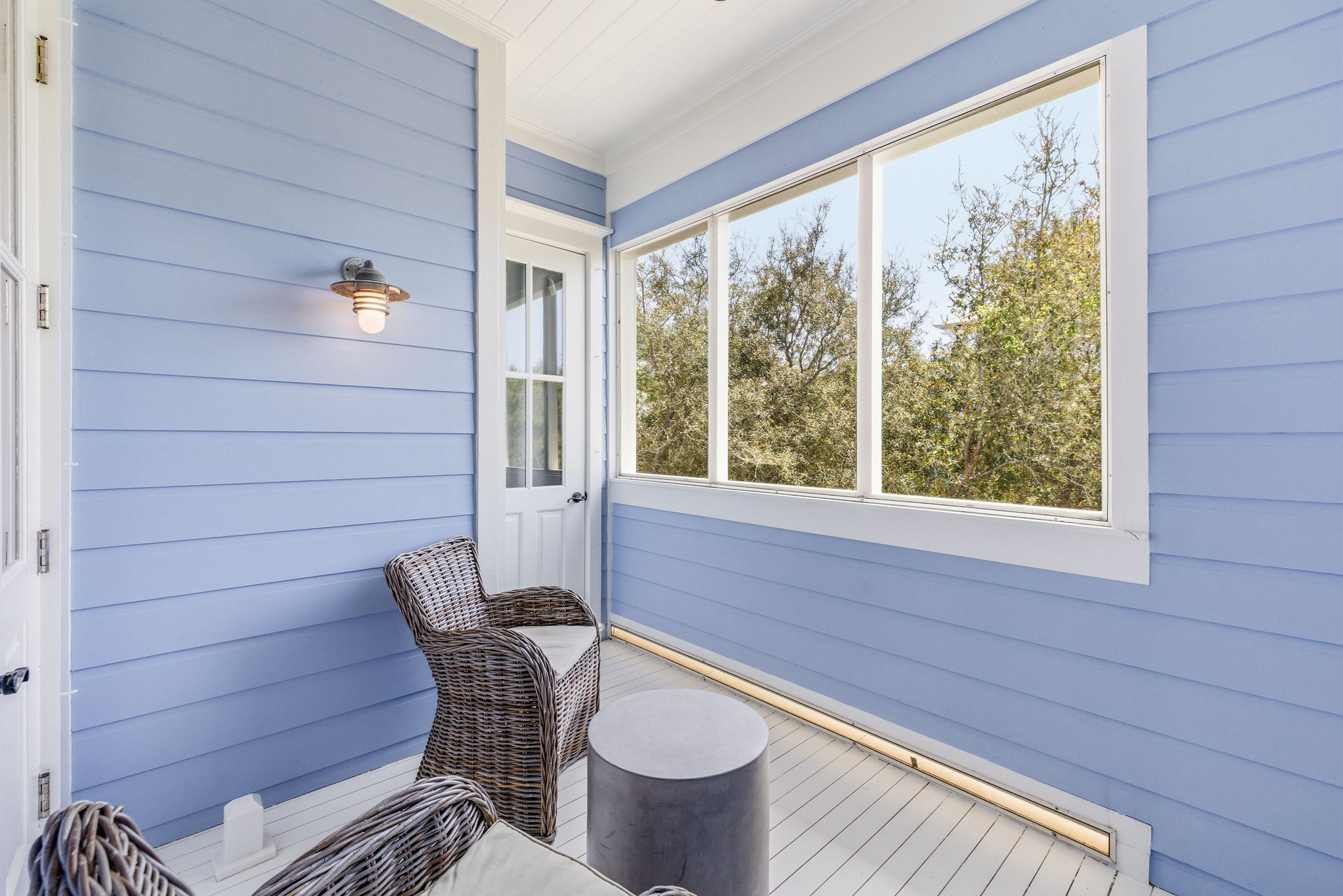 Array_146SilverLaurelWay-95