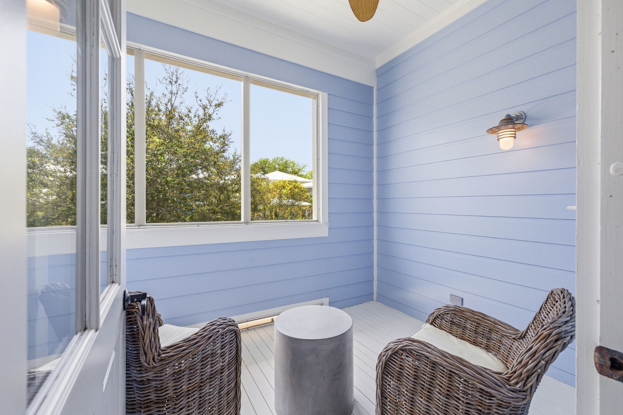 Array_146SilverLaurelWay-96