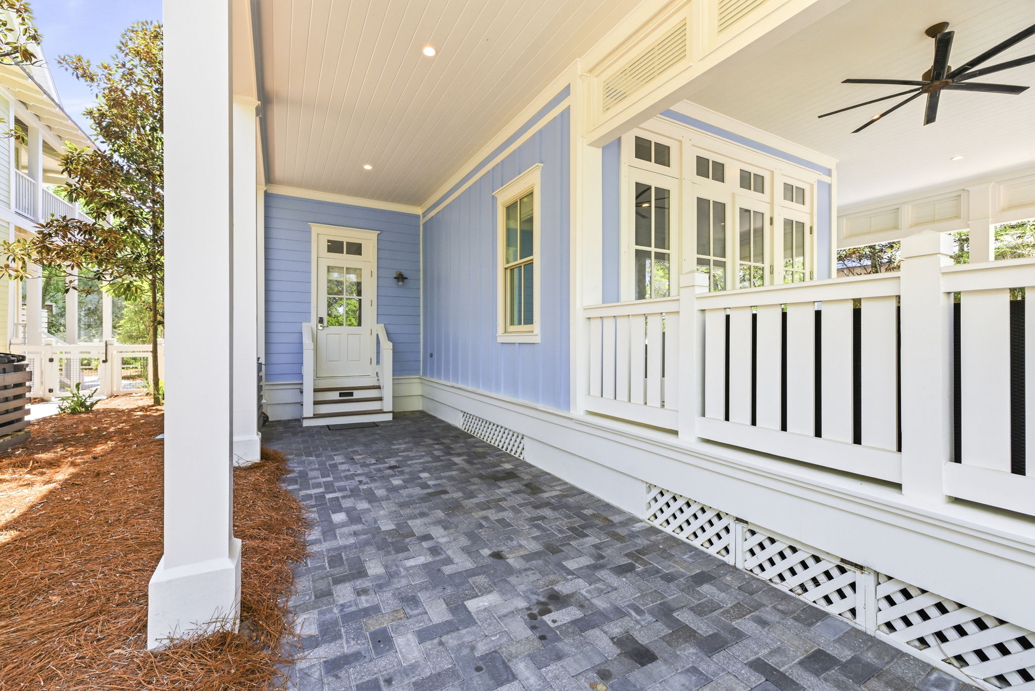 Array_146SilverLaurelWay-112