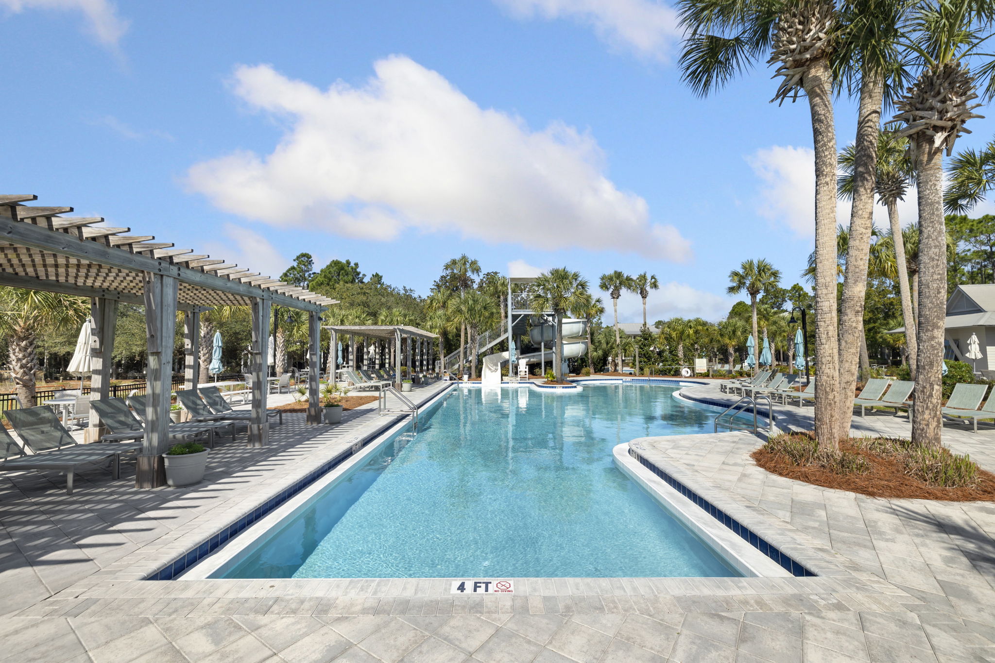 Array_146SilverLaurelWay-128