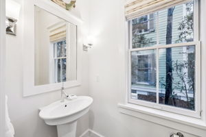 Array_146SilverLaurelWay-9