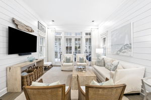 Array_146SilverLaurelWay-12