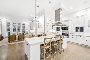 Array_146SilverLaurelWay-16