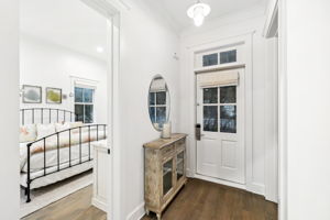 Array_146SilverLaurelWay-26