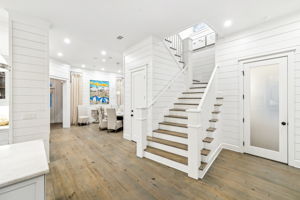 Array_146SilverLaurelWay-31