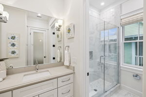 Array_146SilverLaurelWay-38