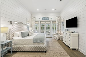 Array_146SilverLaurelWay-43