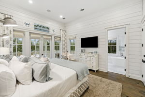 Array_146SilverLaurelWay-46