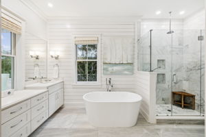 Array_146SilverLaurelWay-47