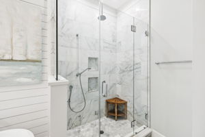 Array_146SilverLaurelWay-48