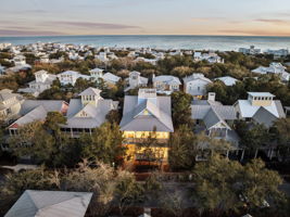 Array_146SilverLaurelWay-60