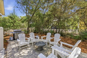 Array_146SilverLaurelWay-90