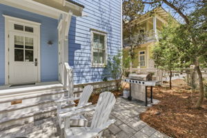 Array_146SilverLaurelWay-94