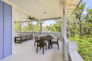 Array_146SilverLaurelWay-100