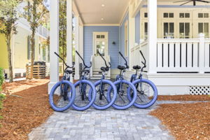 Array_146SilverLaurelWay-113